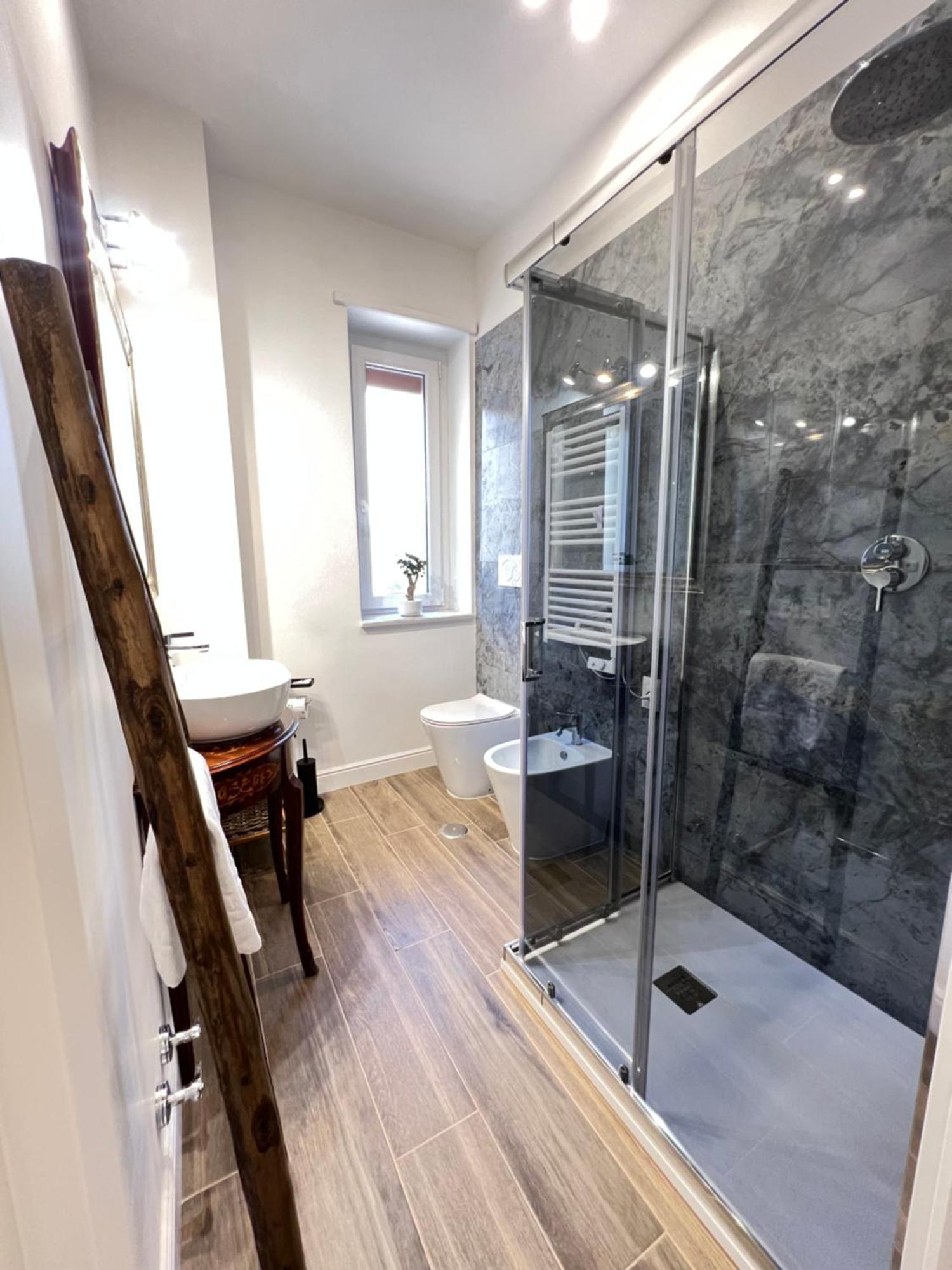 Trastevere10 Apartment *